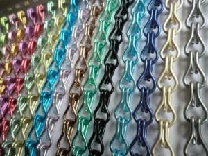Cortinas con cadenas de aluminio